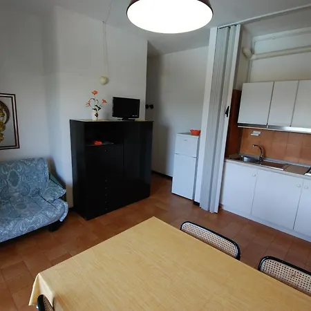 Locazione Turistica Giardino.2 Apartman Fogliano Marina